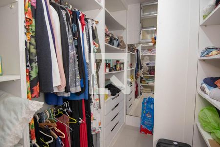 Apartamento à venda com 200m², 3 quartos e sem vagaCloset