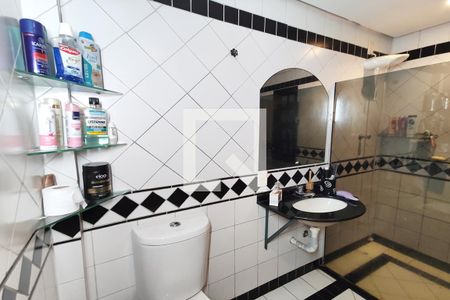 Apartamento à venda com 95m², 3 quartos e sem vagaBanheiro