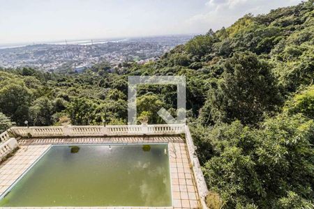 Casa à venda com 849m², 6 quartos e 8 vagasVista do Quarto