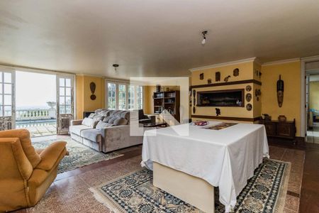 Casa à venda com 849m², 6 quartos e 8 vagasChurrasqueira