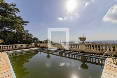 Casa à venda com 849m², 6 quartos e 8 vagasPiscina