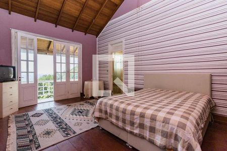 Casa à venda com 849m², 6 quartos e 8 vagasSuíte 4