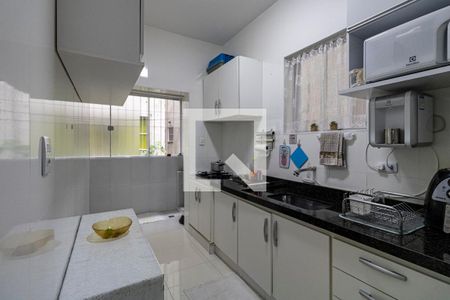 Apartamento à venda com 65m², 2 quartos e sem vagaCozinha
