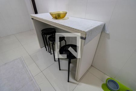 Apartamento à venda com 65m², 2 quartos e sem vagaCozinha - Detalhe