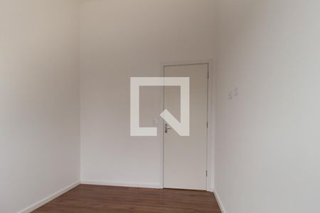 Quarto 1 de apartamento para alugar com 2 quartos, 41m² em Capão Raso, Curitiba
