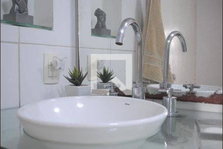 Apartamento à venda com 73m², 2 quartos e 1 vagaBanheiro - Torneira