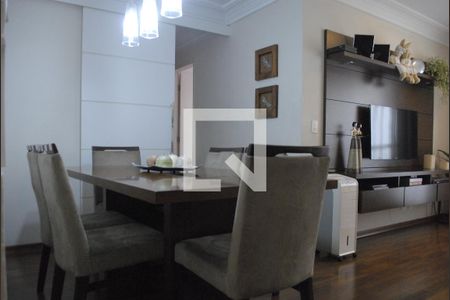 Apartamento à venda com 73m², 2 quartos e 1 vagaSala