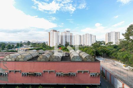 Apartamento para alugar com 42m², 2 quartos e 1 vaga Apartamento para alugar com 42m², 2 quartos e 1 vagaÁrea de Serviço - Vista