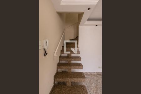 Escada de casa de condomínio à venda com 3 quartos, 100m² em Vila Gomes Cardim, São Paulo