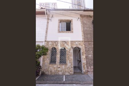 Casa de condomínio à venda com 1002212480m², 3 quartos e 1 vaga Casa de condomínio à venda com 1002212480m², 3 quartos e 1 vagaFachada