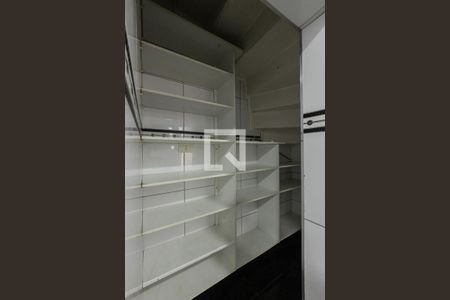 Casa de condomínio à venda com 1002212480m², 3 quartos e 1 vaga Casa de condomínio à venda com 1002212480m², 3 quartos e 1 vagaCozinha