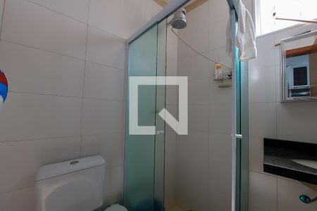 Casa à venda com 175m², 3 quartos e 1 vagaBanheiro 