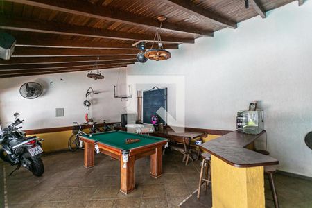 Casa à venda com 336m², 4 quartos e 2 vagas Casa à venda com 336m², 4 quartos e 2 vagasSalão de Festas