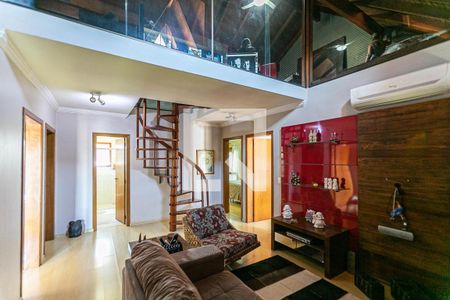 Casa à venda com 336m², 4 quartos e 2 vagas Casa à venda com 336m², 4 quartos e 2 vagasSótão