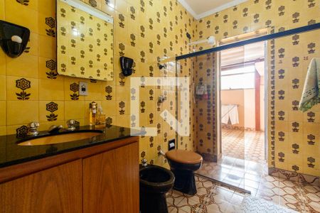 Casa à venda com 70m², 2 quartos e 1 vaga Casa à venda com 70m², 2 quartos e 1 vagaBanheiro
