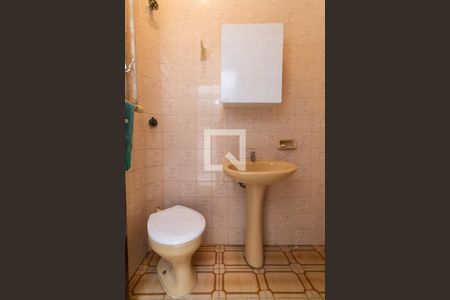 Casa à venda com 70m², 2 quartos e 1 vaga Casa à venda com 70m², 2 quartos e 1 vagaBanheiro de serviço