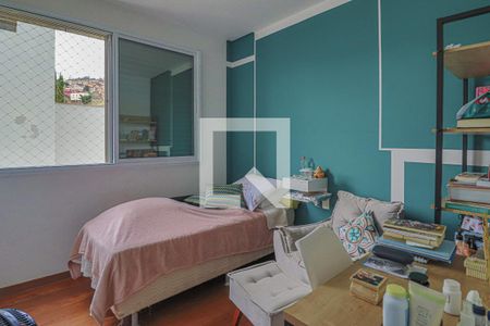 Apartamento à venda com 144m², 4 quartos e 2 vagasQuarto 2