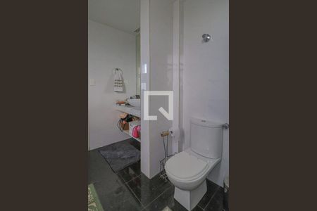 Apartamento à venda com 144m², 4 quartos e 2 vagasBanheiro Quarto Suíte