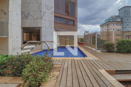 Apartamento à venda com 144m², 4 quartos e 2 vagasÁrea comum - Piscina