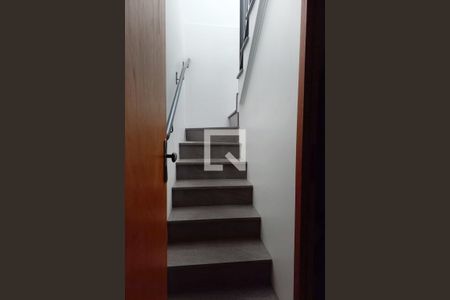 Escada de casa à venda com 4 quartos, 120m² em Campestre, São Leopoldo