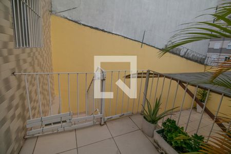 Casa à venda com 370m², 5 quartos e 2 vagasEscada