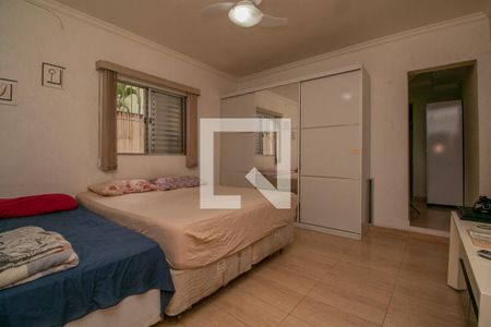 Casa à venda com 370m², 5 quartos e 2 vagasSuíte