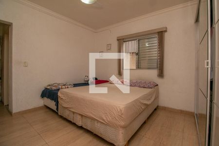 Casa à venda com 370m², 5 quartos e 2 vagasSuíte