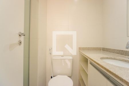 Apartamento para alugar com 180m², 3 quartos e 2 vagas Apartamento para alugar com 180m², 3 quartos e 2 vagasBanheiro da Suíte 1