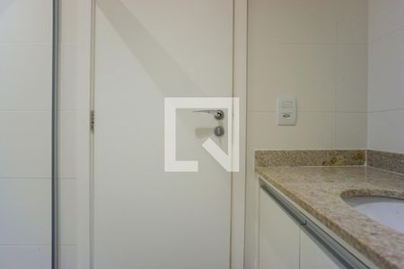 Apartamento para alugar com 180m², 3 quartos e 2 vagas Apartamento para alugar com 180m², 3 quartos e 2 vagasBanheiro Social