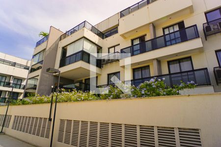 Apartamento para alugar com 180m², 3 quartos e 2 vagas Apartamento para alugar com 180m², 3 quartos e 2 vagasFachada do bloco