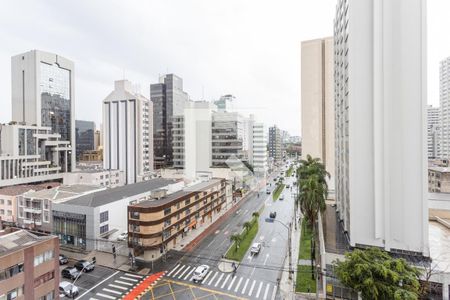 VIsta de apartamento para alugar com 1 quarto, 62m² em Centro, Curitiba