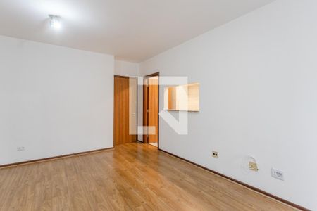 Sala de apartamento para alugar com 1 quarto, 62m² em Centro, Curitiba