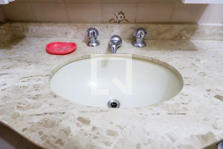 Casa à venda com 380m², 3 quartos e 3 vagasBanheiro