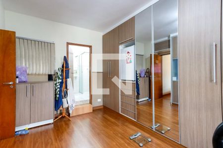 Casa à venda com 380m², 3 quartos e 3 vagasSuíte 2