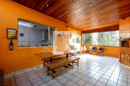 Casa à venda com 380m², 3 quartos e 3 vagasChurrasqueira