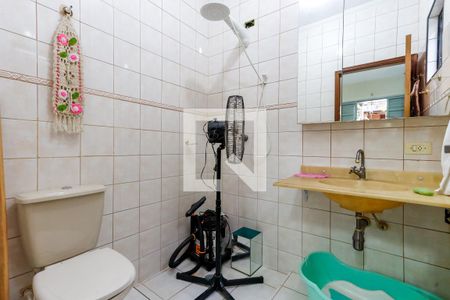 Casa à venda com 380m², 3 quartos e 3 vagasBanheiro da Suíte 1