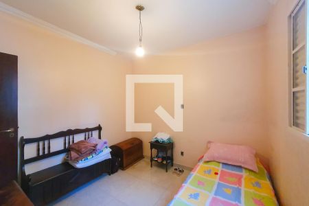 Casa à venda com 250m², 5 quartos e 3 vagasQuarto 2