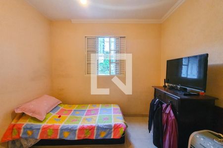 Casa à venda com 250m², 5 quartos e 3 vagasQuarto 2