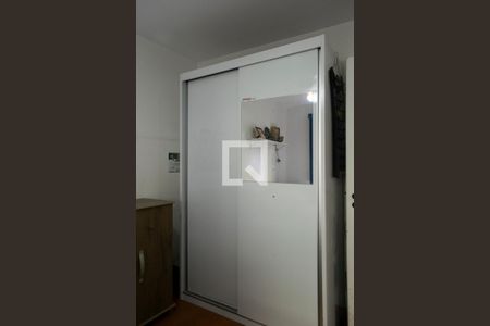 Quarto 1 de apartamento para alugar com 2 quartos, 54m² em Vila Palmeiras, São Paulo