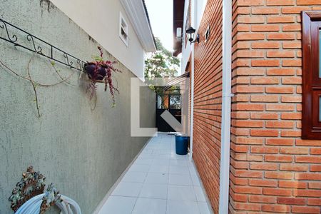 Casa de condomínio à venda com 700m², 4 quartos e 4 vagas Casa de condomínio à venda com 700m², 4 quartos e 4 vagasÁrea Externa