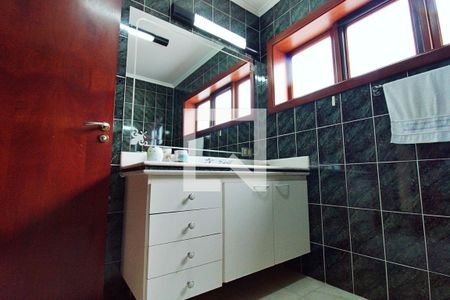 Casa de condomínio à venda com 700m², 4 quartos e 4 vagas Casa de condomínio à venda com 700m², 4 quartos e 4 vagasBanheiro da Suíte 3