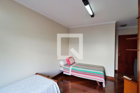 Casa de condomínio à venda com 700m², 4 quartos e 4 vagas Casa de condomínio à venda com 700m², 4 quartos e 4 vagasSuíte 3