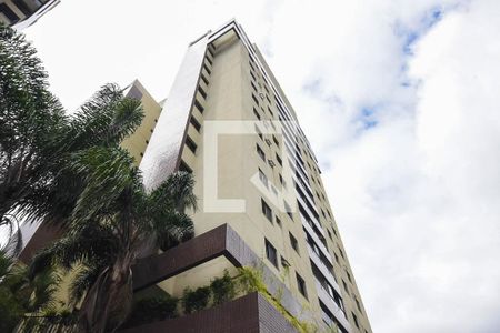 Apartamento à venda com 94m², 3 quartos e 2 vagasFachada