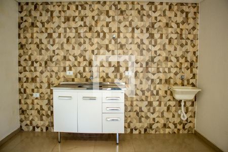 Quarto/Cozinha de casa para alugar com 1 quarto, 26m² em Vila Guarani (z Sul), São Paulo