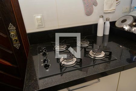 Casa à venda com 252m², 2 quartos e 3 vagas Casa à venda com 252m², 2 quartos e 3 vagasCozinha