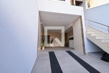 Casa à venda com 252m², 2 quartos e 3 vagas Casa à venda com 252m², 2 quartos e 3 vagasGaragem