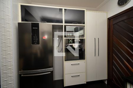 Casa à venda com 252m², 2 quartos e 3 vagas Casa à venda com 252m², 2 quartos e 3 vagasCozinha
