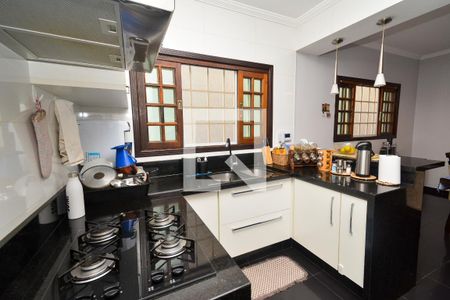 Casa à venda com 252m², 2 quartos e 3 vagas Casa à venda com 252m², 2 quartos e 3 vagasCozinha
