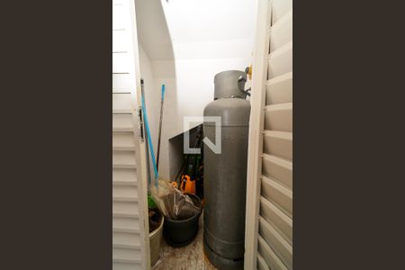 Casa à venda com 252m², 2 quartos e 3 vagas Casa à venda com 252m², 2 quartos e 3 vagasDespensa