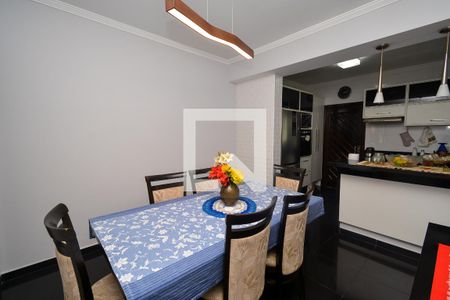 Casa à venda com 252m², 2 quartos e 3 vagas Casa à venda com 252m², 2 quartos e 3 vagasCozinha